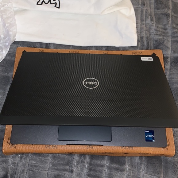 MCM Zip Pouch Visetos💎 - Picture 13 of 13